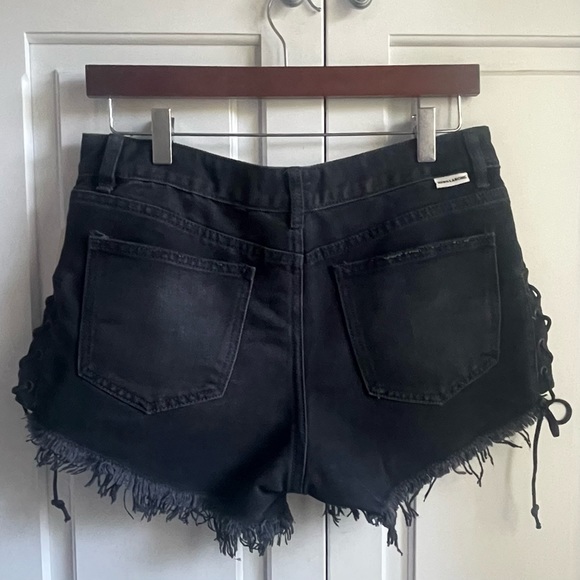 Billabong Tide Out Denim Short Raw Edge Hem and Side Lace Up Detail Black NWT - Picture 5 of 12